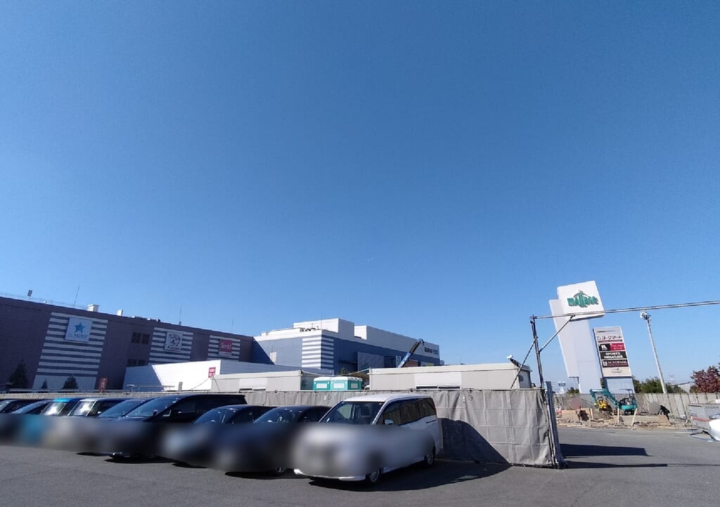 モラージュ菖蒲駐車場