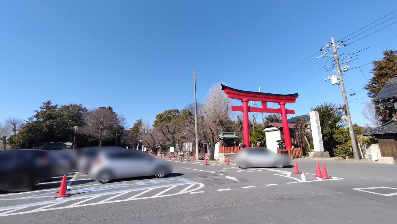 鷲宮神社と駐車場