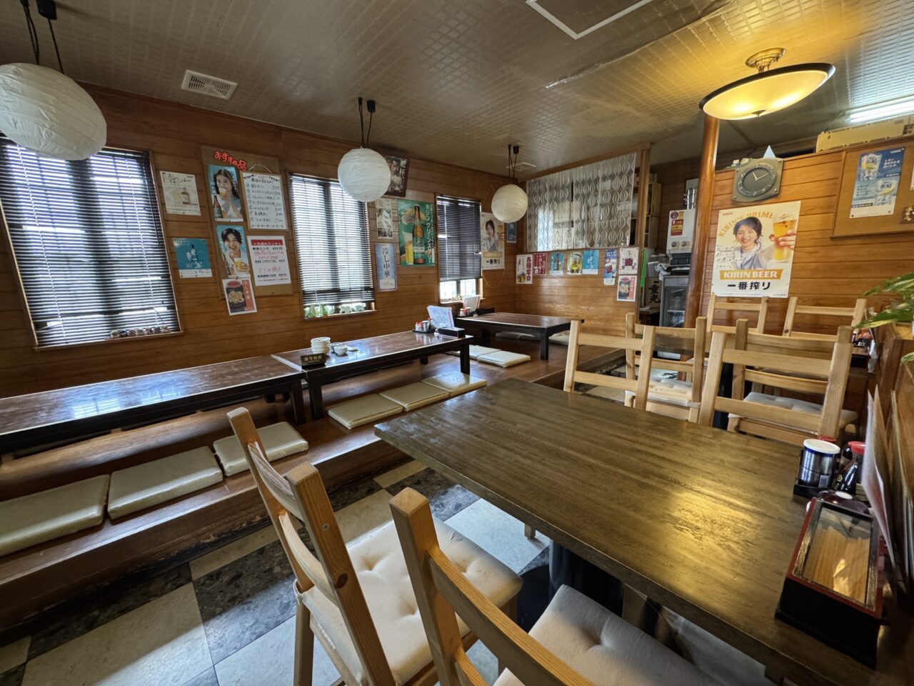 久喜市にある大酋長の客席