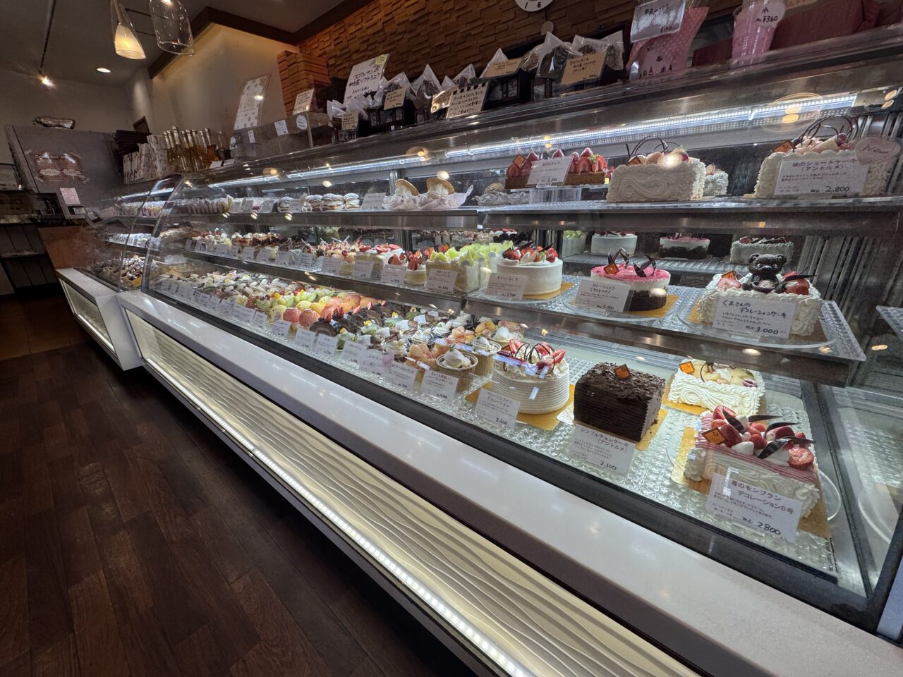 鷲宮のエーデルワイスのショーケース