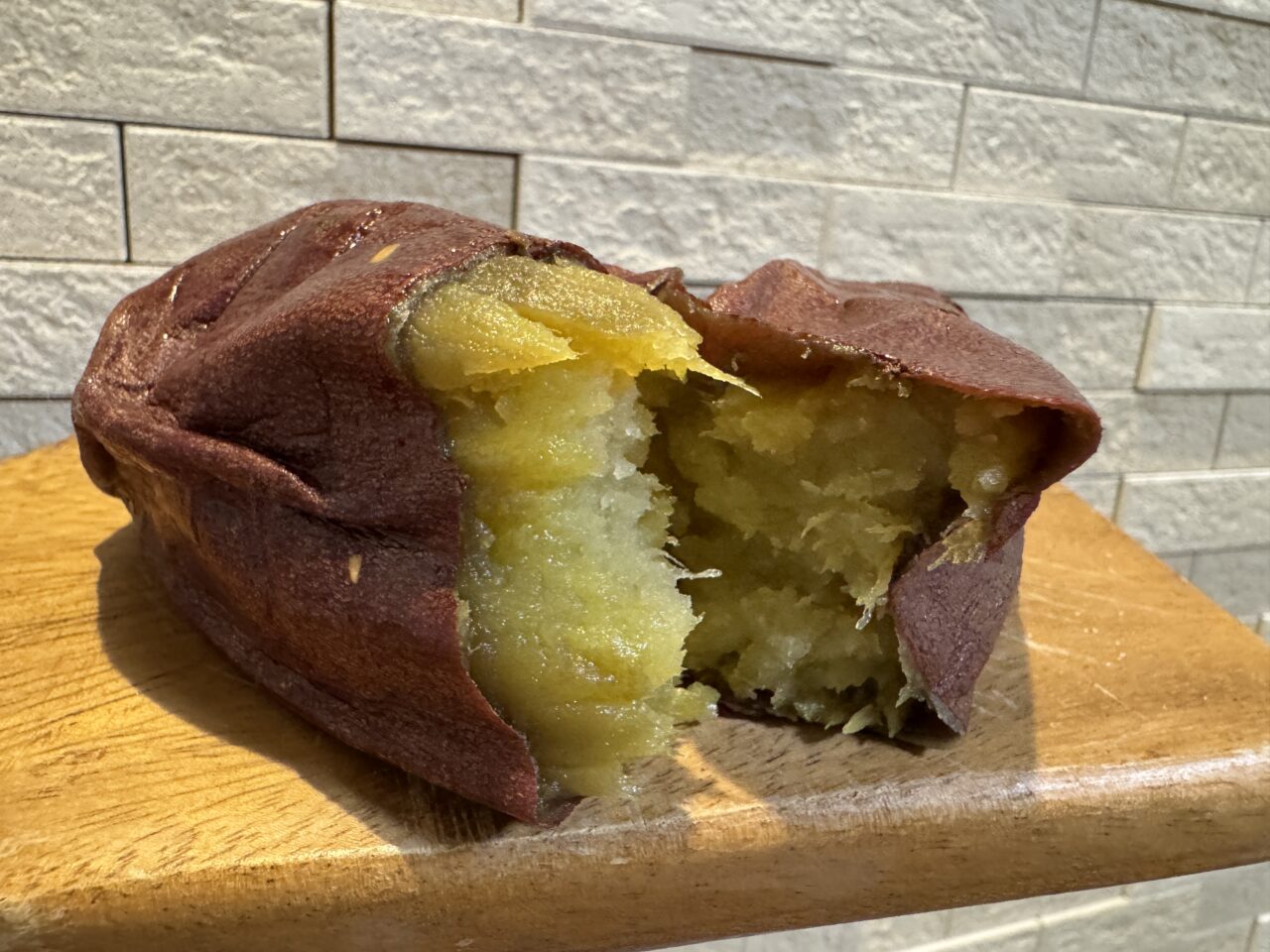 久喜市の壺焼きいもで有名な渡邉梨園の壺焼き芋なべちゃん