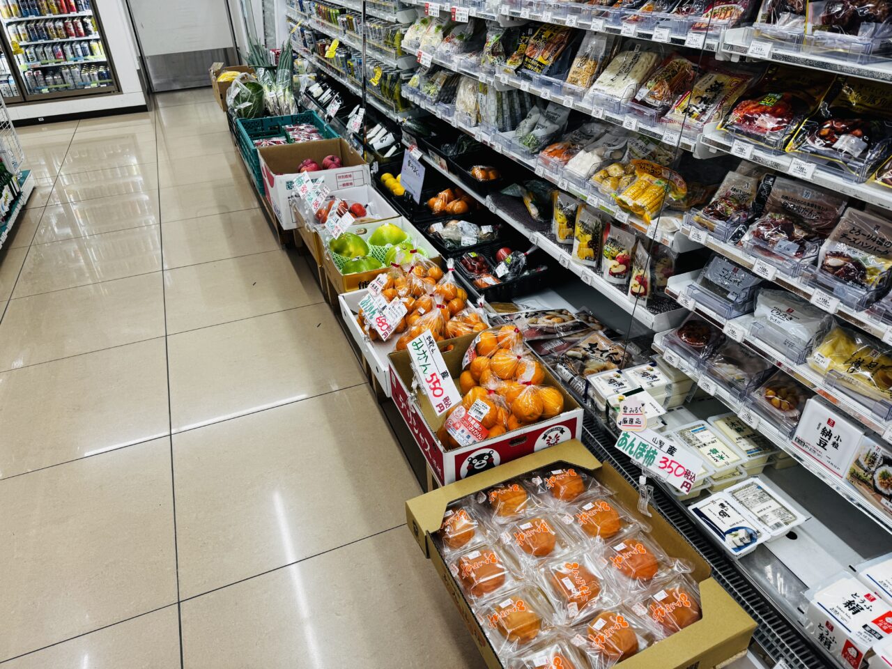 菖蒲三箇のセブンで買える雪ミルクの果物