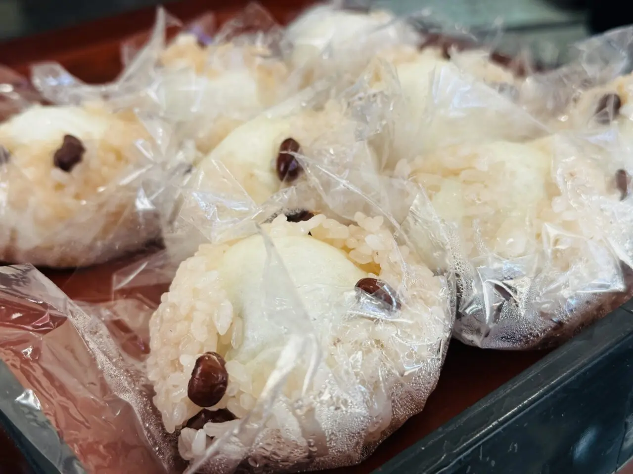 久喜駅近くの愛宕茶屋ではいがまんじゅうやおだんご、塩あんびんにいちご大福が食べられる和菓子屋さん